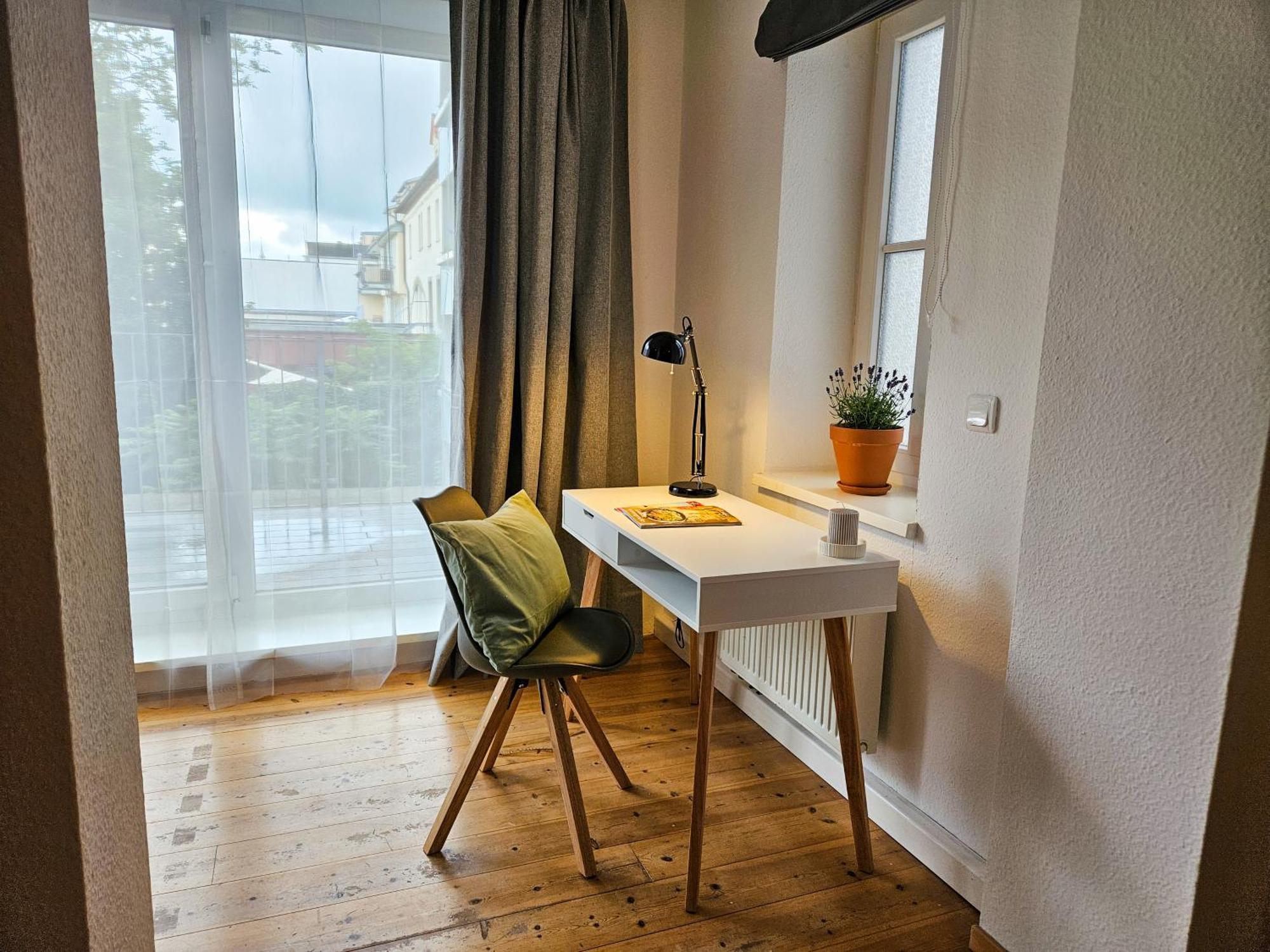 Micasa Rooms - Altstadt Zentral - Zwischen Anger Und Kraemerbruecke - Wlan - Familienfreundlich エアフルト エクステリア 写真